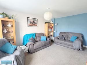Sitting room- click for photo gallery